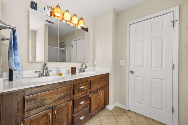 535 Anglewood Trace, Stockbridge, GA 30281