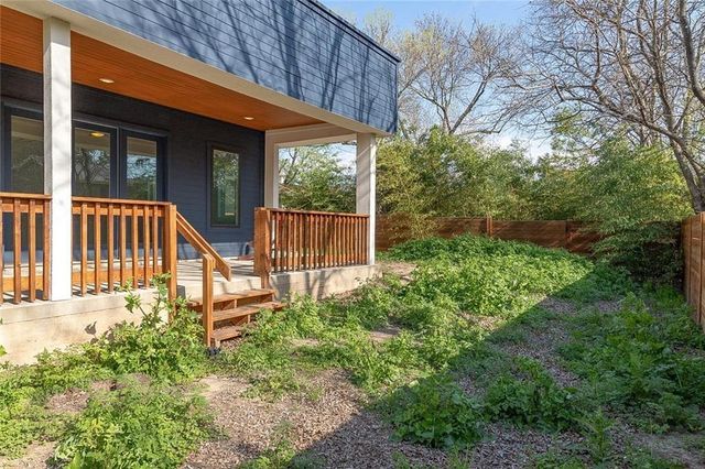 2509 Del Curto RD A, Austin, TX 78704