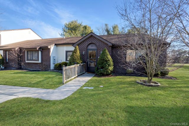 36 Blue Point Road E, Holtsville, NY 11742