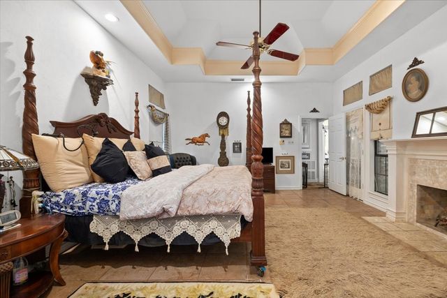 2 Sunset Lane, Fort Worth, TX 76108