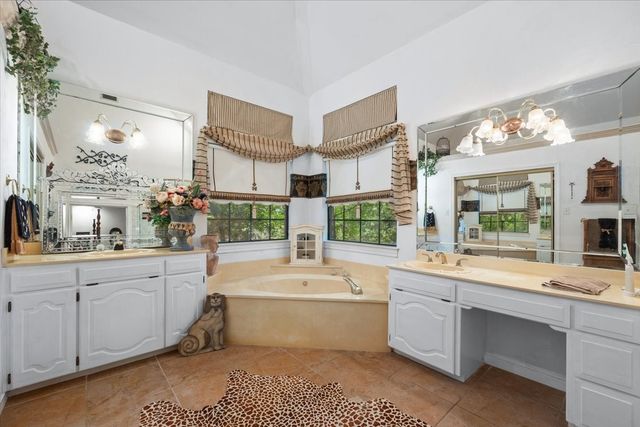 2 Sunset Lane, Fort Worth, TX 76108