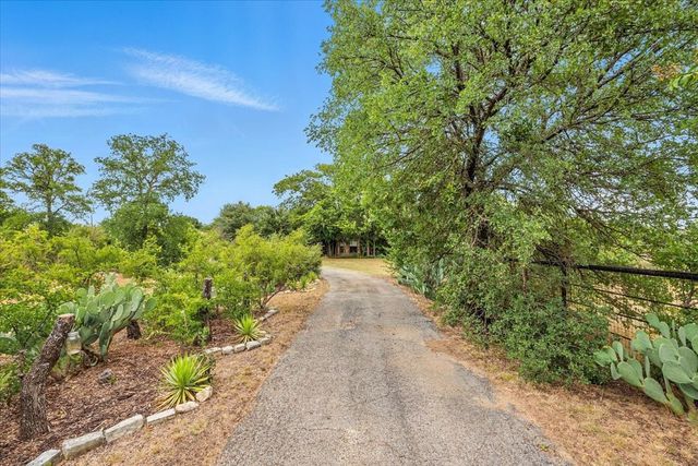 2 Sunset Lane, Fort Worth, TX 76108