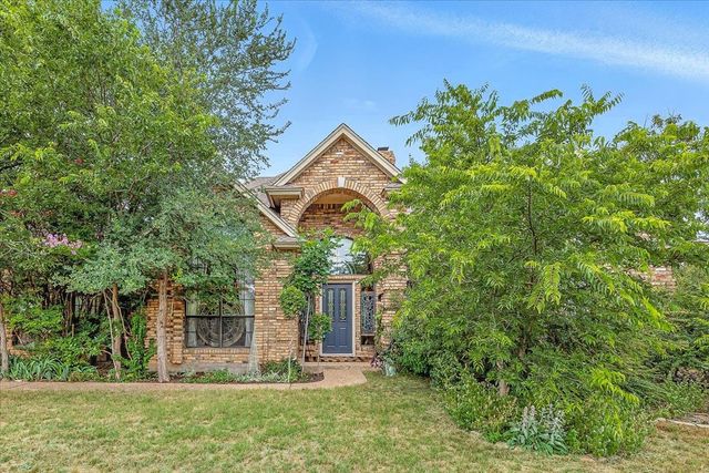 2 Sunset Lane, Fort Worth, TX 76108