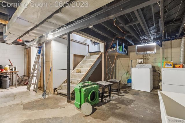 679 Moran Avenue, Lincoln Park, MI 48146