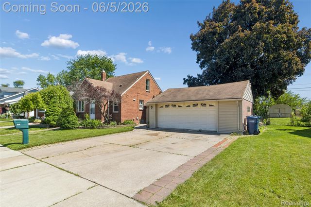 679 Moran Avenue, Lincoln Park, MI 48146