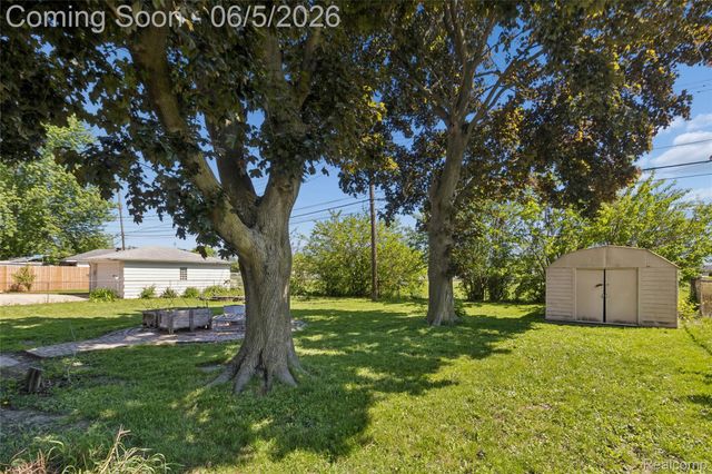 679 Moran Avenue, Lincoln Park, MI 48146