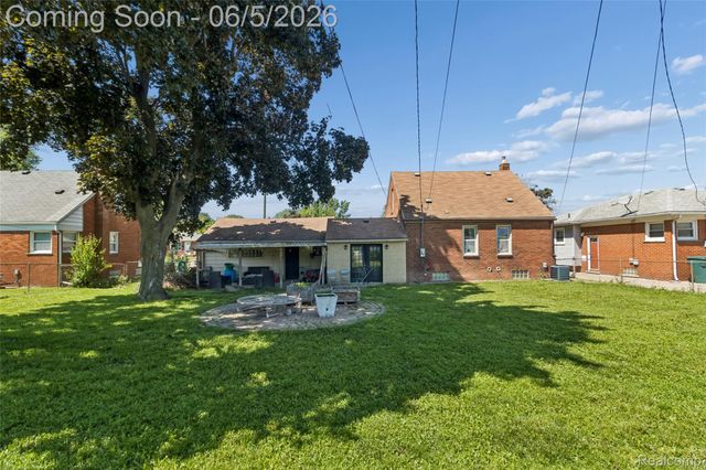 679 Moran Avenue, Lincoln Park, MI 48146