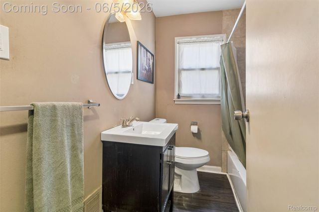 679 Moran Avenue, Lincoln Park, MI 48146
