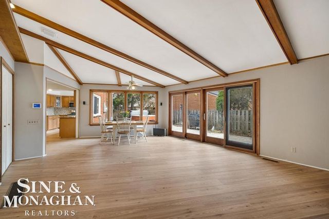 715 Pear Tree Lane, Grosse Pointe Woods, MI 48236