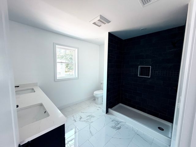 955 Crescent Street, New Bedford, MA 02745