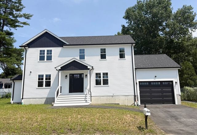 955 Crescent Street, New Bedford, MA 02745