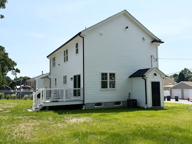 955 Crescent Street, New Bedford, MA 02745