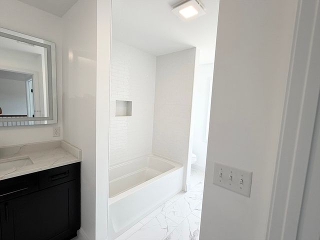 955 Crescent Street, New Bedford, MA 02745