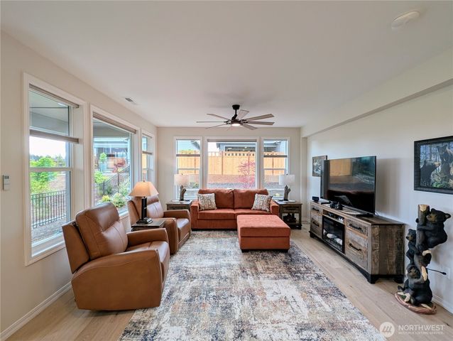 14830 207th Avenue E, Bonney Lake, WA 98391