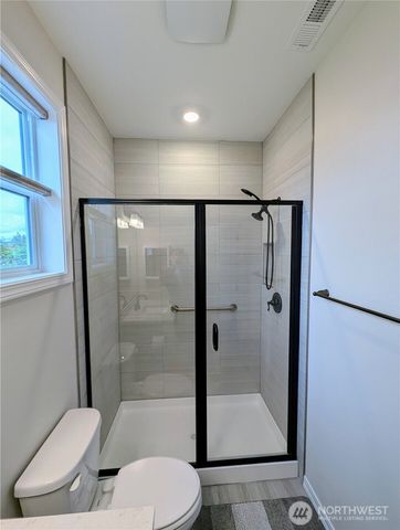 14830 207th Avenue E, Bonney Lake, WA 98391