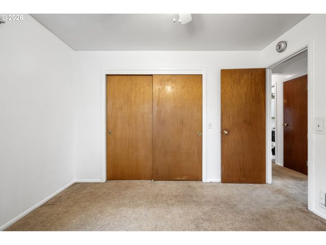 485 S 46TH St, Springfield, OR 97478