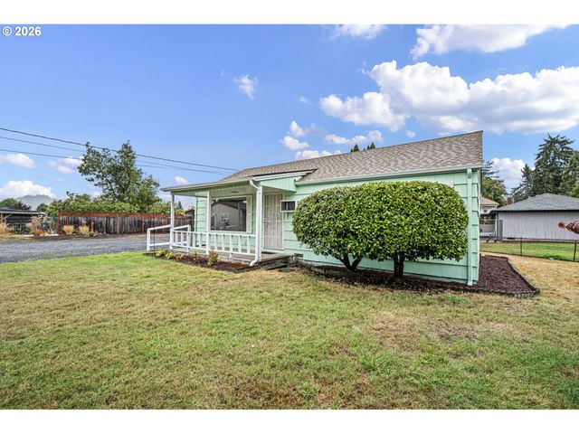485 S 46TH St, Springfield, OR 97478