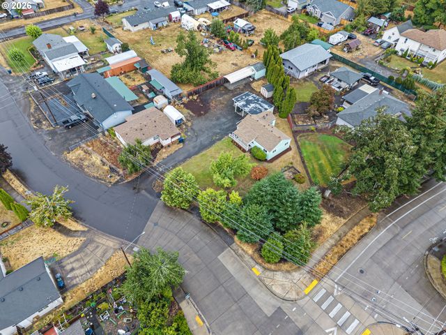 485 S 46TH St, Springfield, OR 97478