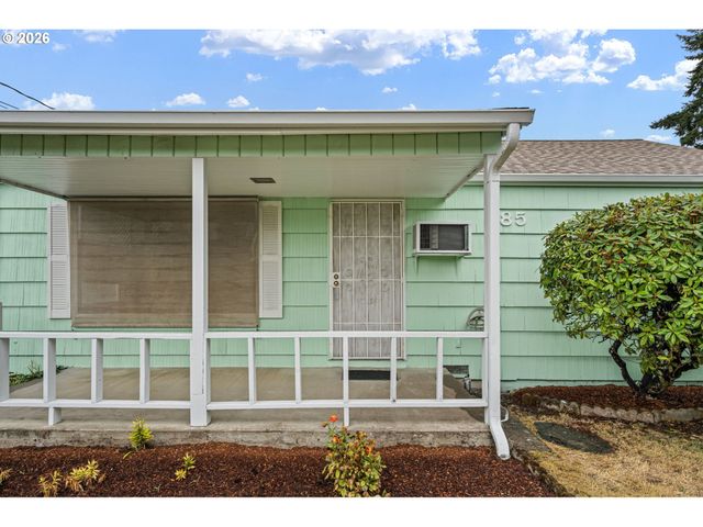 485 S 46TH St, Springfield, OR 97478