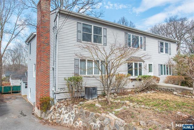558 Beech Street, Twp Of Washington, NJ 07676