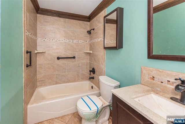 558 Beech Street, Twp Of Washington, NJ 07676