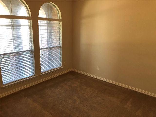 7140 Old Santa Fe Trail, Fort Worth, TX 76131