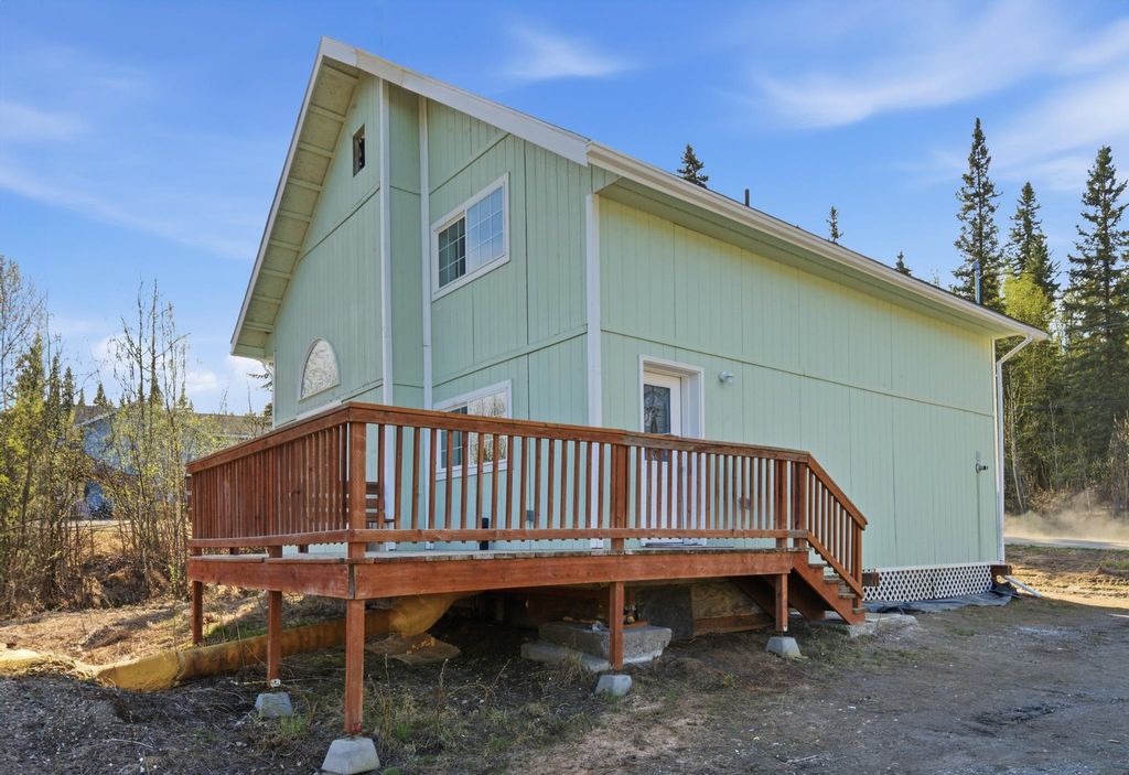 960 PICKERING DRIVE, Fairbanks, AK 99709