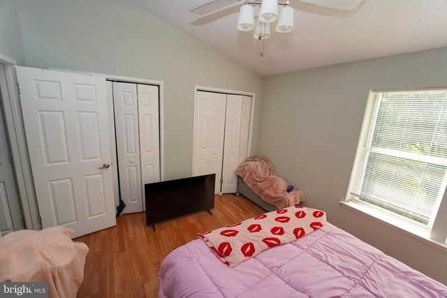 7 BRIAN CT, New Castle, DE 19720