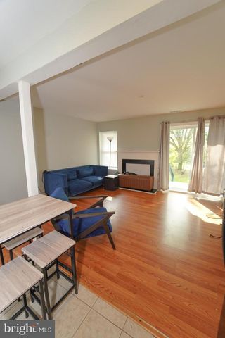 7 BRIAN CT, New Castle, DE 19720