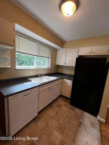 2708 Riedling Dr 3, Louisville, KY 40206