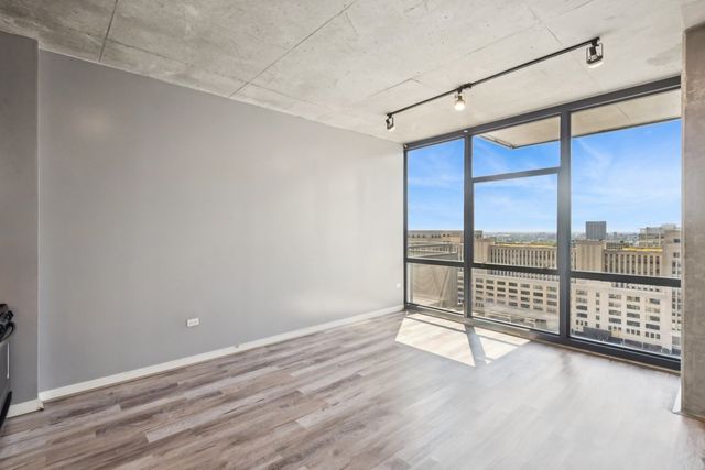 235 W Van Buren Street 2513, Chicago, IL 60607