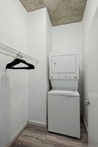 235 W Van Buren Street 2513, Chicago, IL 60607