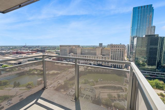 235 W Van Buren Street 2513, Chicago, IL 60607