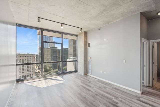 235 W Van Buren Street 2513, Chicago, IL 60607