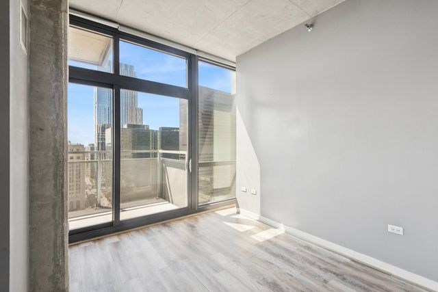 235 W Van Buren Street 2513, Chicago, IL 60607