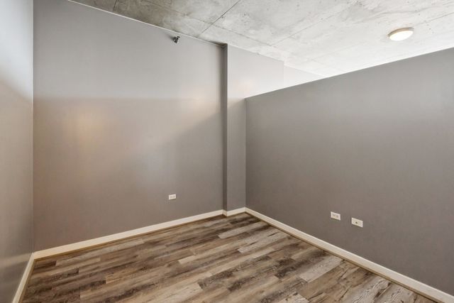 235 W Van Buren Street 2513, Chicago, IL 60607
