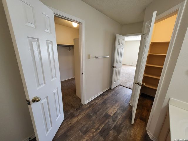 10614 Stonecreek Place, San Antonio, TX 78254