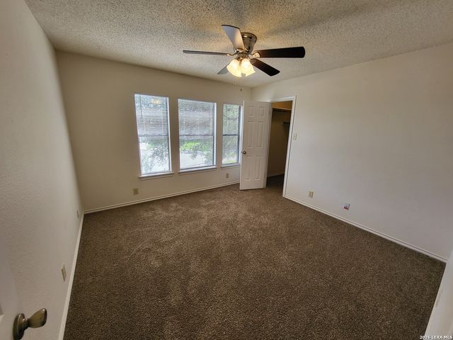 10614 Stonecreek Place, San Antonio, TX 78254