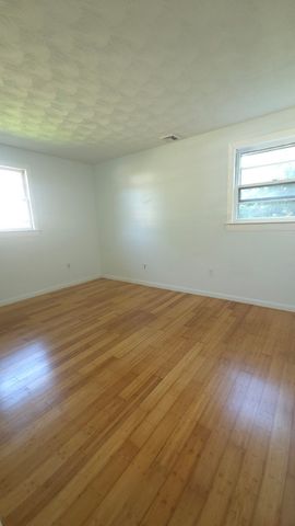 23 Mcdevitt Rd, Randolph, MA 02368