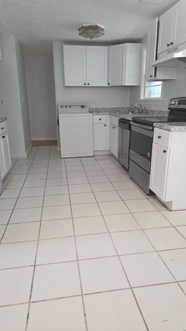 23 Mcdevitt Rd, Randolph, MA 02368