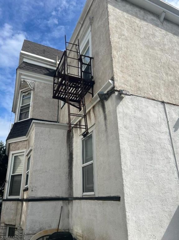 2 Howell Pl 4, Newark City, NJ 07106 — photo 3