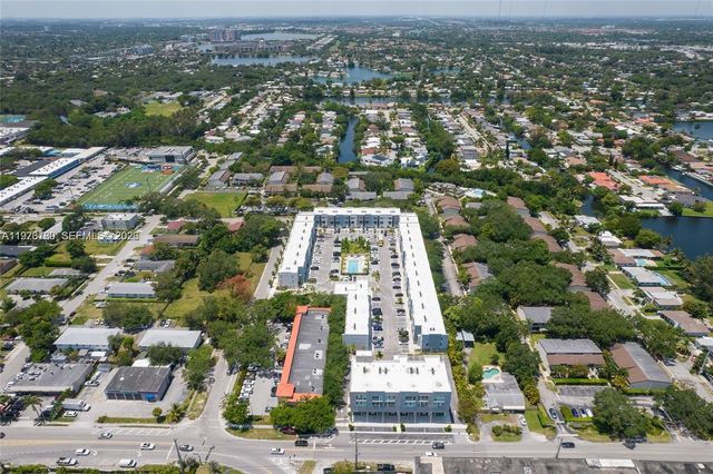 2561 NE 193rd St 1107, Miami, FL 33180