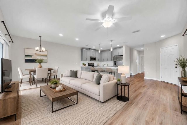4394 CAMPSITE LOOP, Orlando, FL 32824