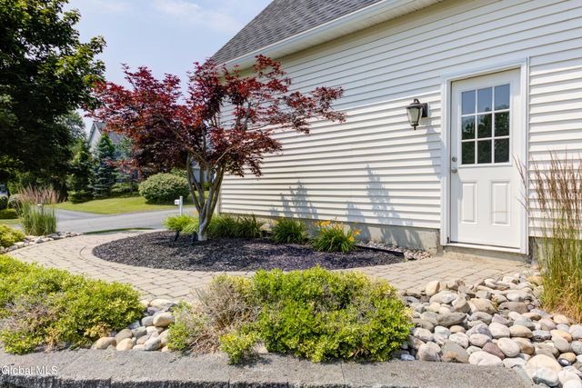 4 Sawyer Place, Cohoes, NY 12047