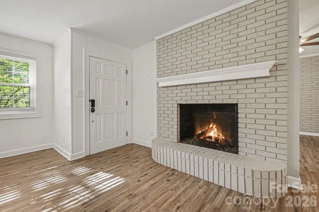 2330 18th Street NE, Hickory, NC 28601