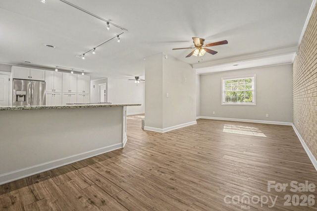 2330 18th Street NE, Hickory, NC 28601