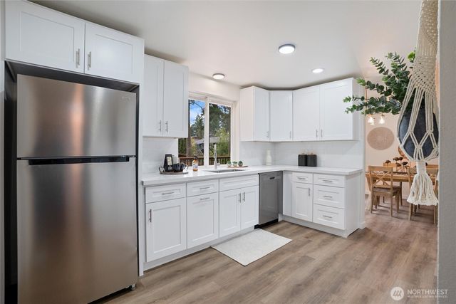 329 Point Fosdick Place NW, Gig Harbor, WA 98335