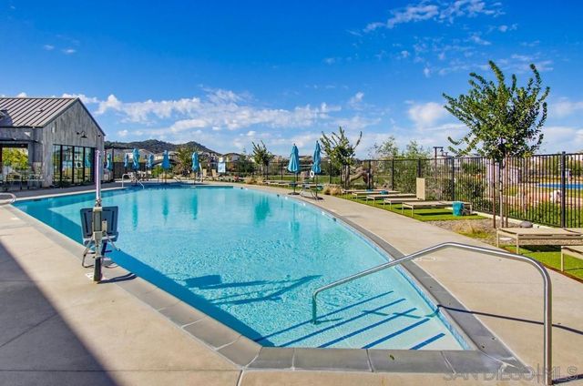 27740 Heritage Lane, Valley Center, CA 92082