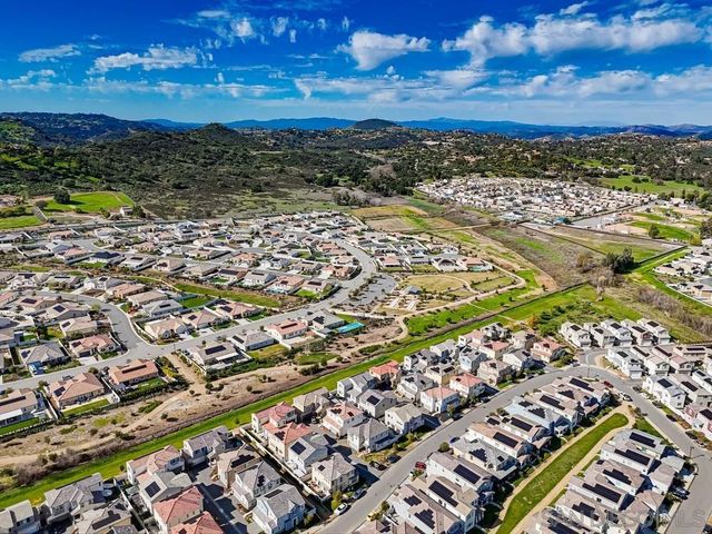 27740 Heritage Lane, Valley Center, CA 92082