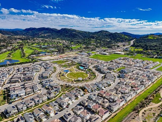 27740 Heritage Lane, Valley Center, CA 92082